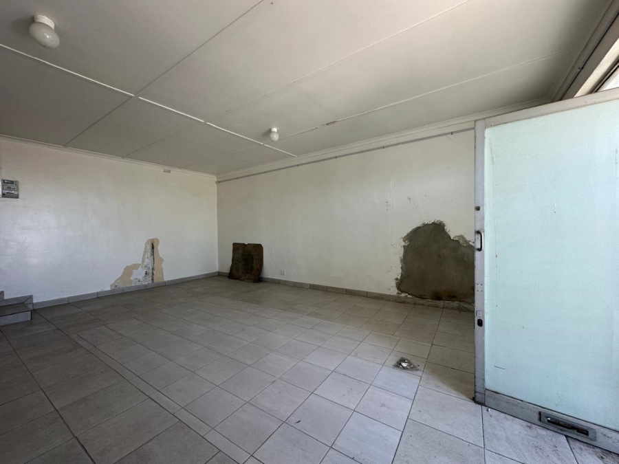 To Let commercial Property for Rent in Eersterivier Western Cape